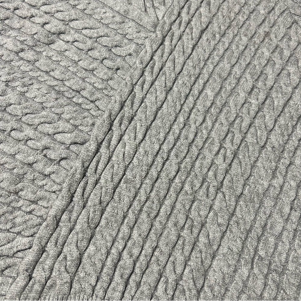 Evolution By Cyrus Gray Cable Knit Pullover Sweat… - image 5